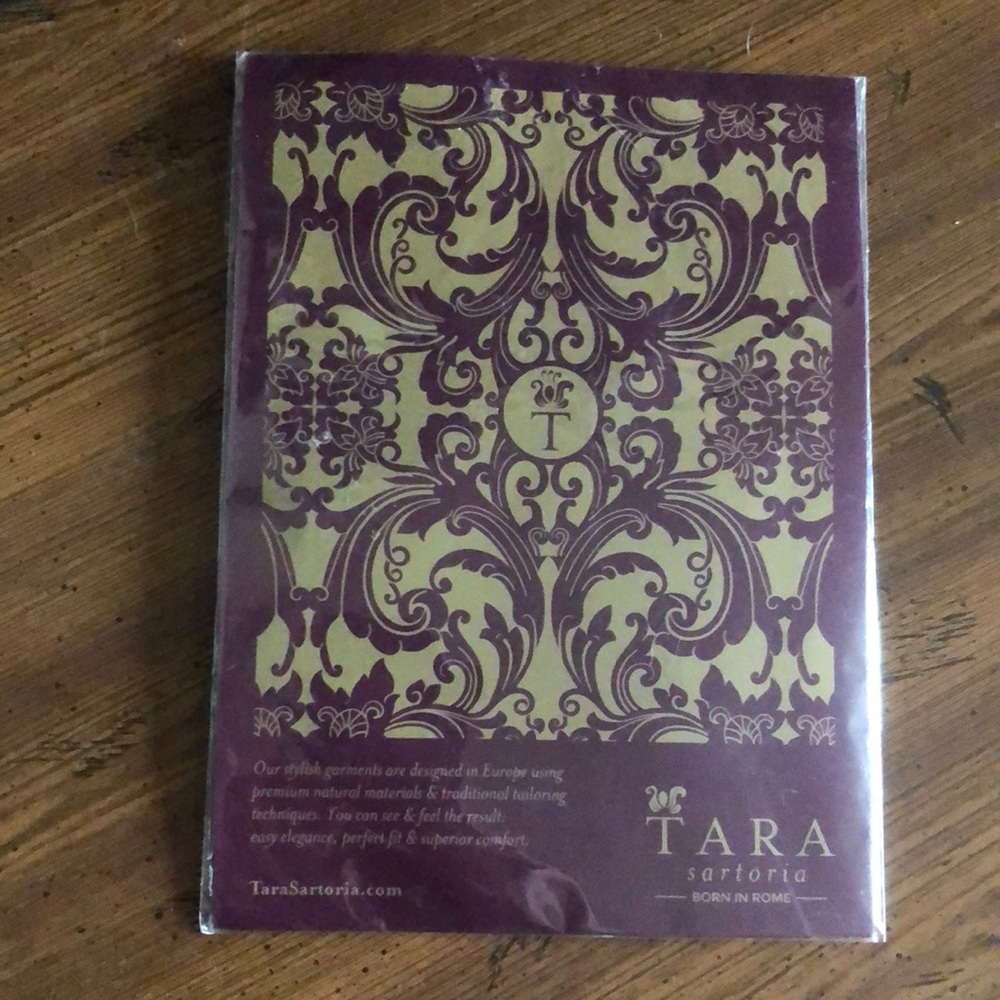 NWT Tara Sartoria Silk Scarf Face Mask